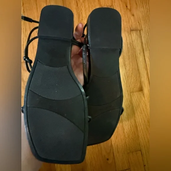 Marc Fisher Black Leather Sandals - Picture 3 of 3